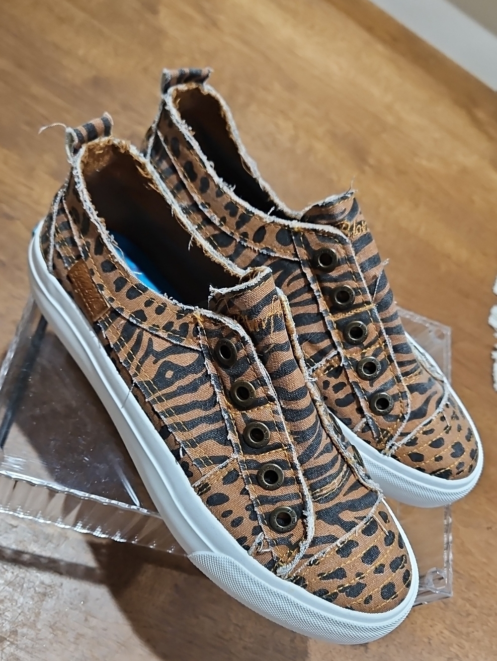 Women's Slip-On Animal Print Sneakers in Brown